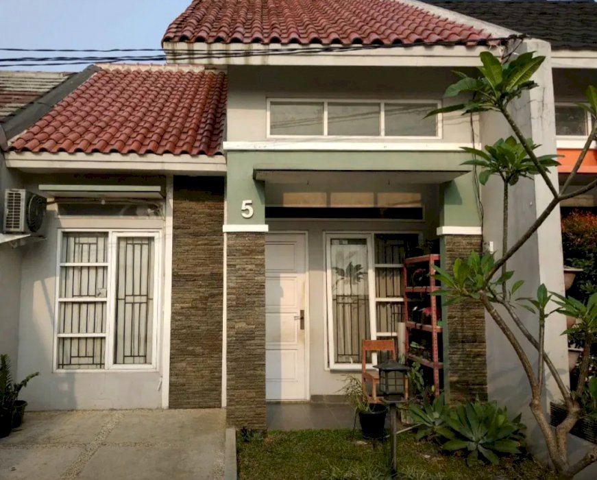 rumah cantik dalam cluster di Serpong, dekat stasiun rawa buntu