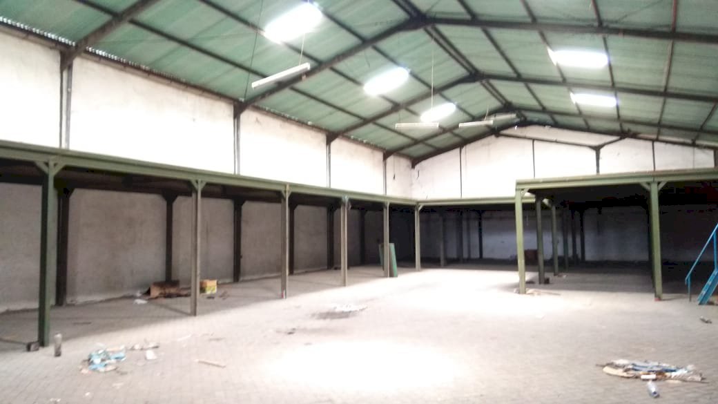 Gudang Siap Huni Lokasi Depan Pergudangan Mutiara Margomulyo Indah