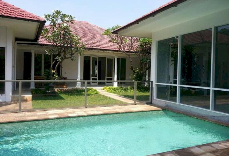 Rumah cipete disewa LT 1100m