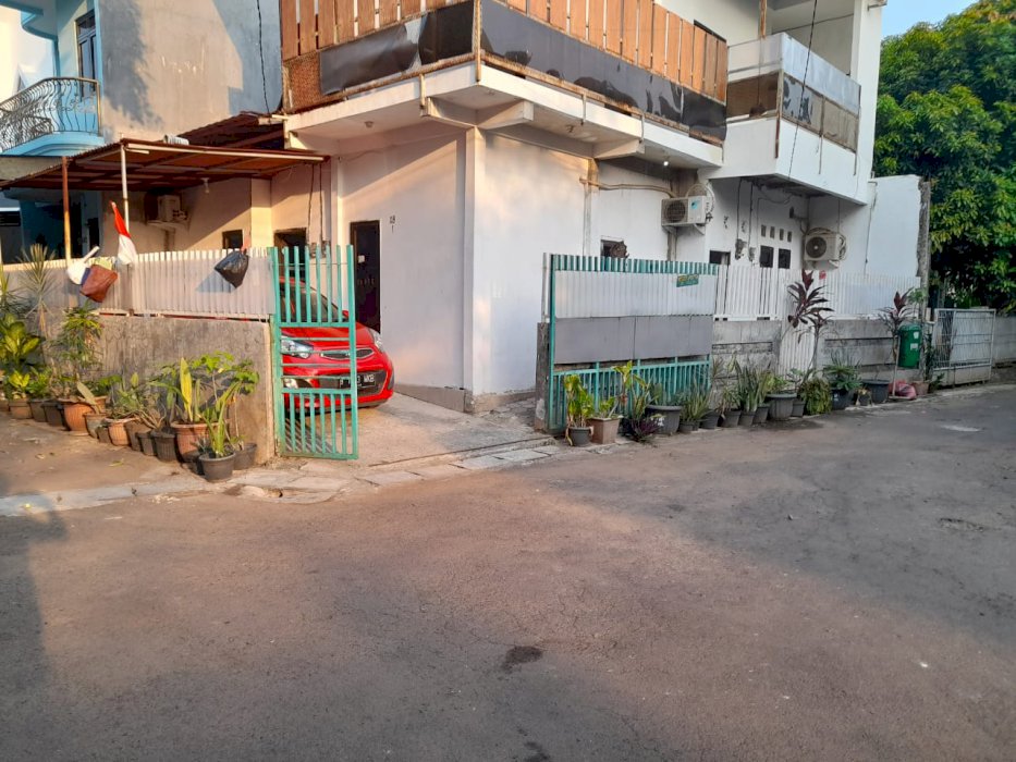 JUAL RUMAH DEKAT KAMPUS STAN BINTARO