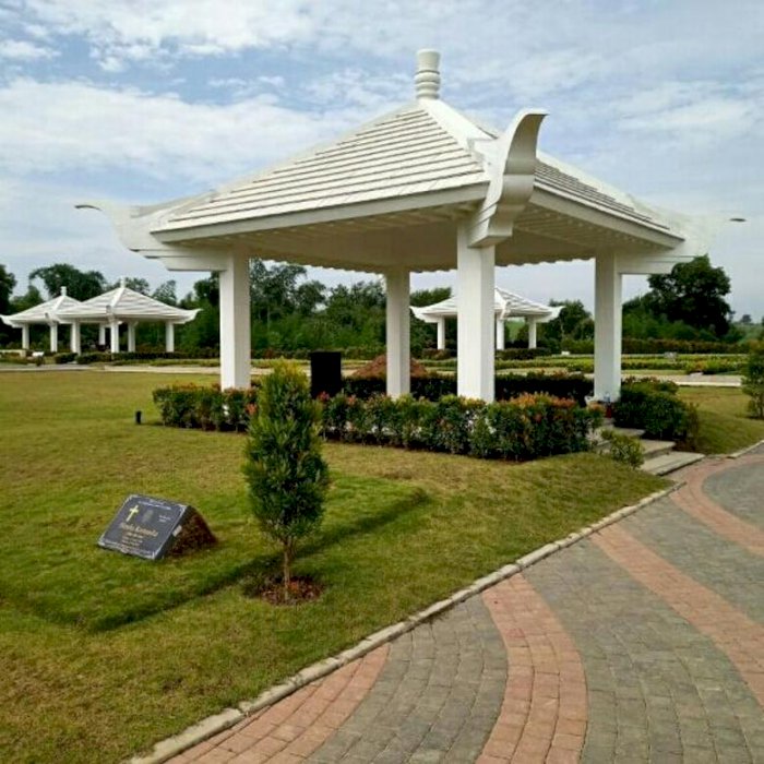 EMERALD PAVILION MANSION @SAN DIEGO HILLS MEMORIAL PARK