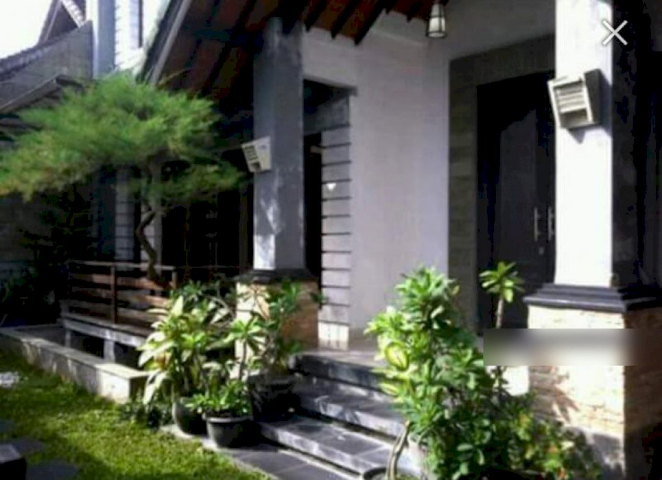 Rumah Dua Lantai Di Dalung.,                                        ,