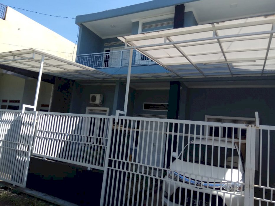 Dijual rumah di Buah Batu 2 Carport dan 2 balcon