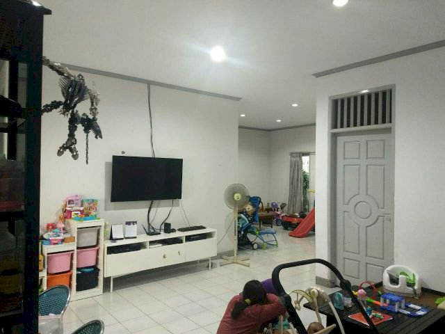 dijual rumah komplek secondary asri dan nyaman di Pondok Kelapa