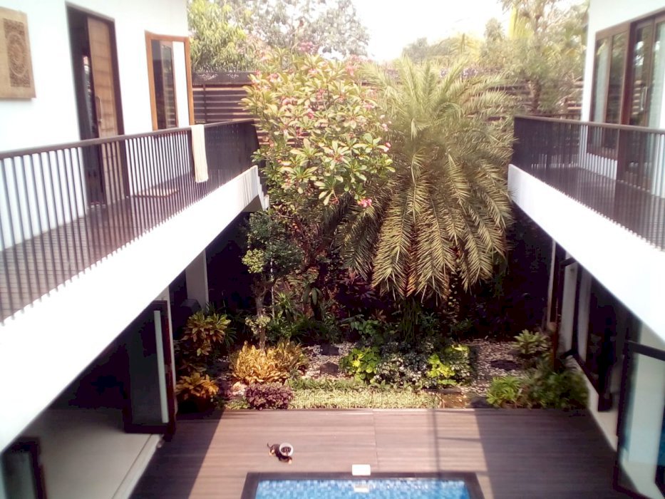 RUMAH DI KEMANG JAKARTA SELATAN