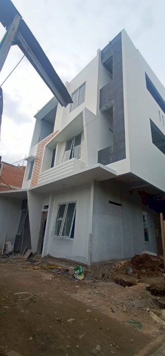 dijual rumah Cluster One Gate System dekat RS Persahabatan Rawamangun