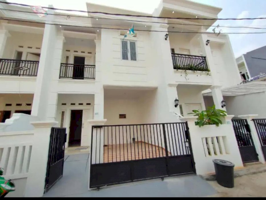 dijual Rumah Baru lokasi strategis di Pondok Kelapa