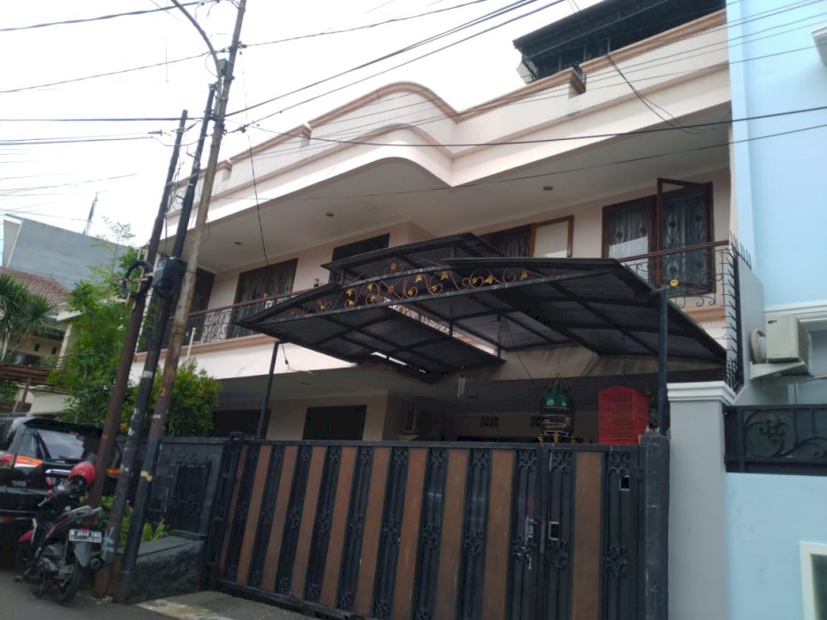 dijual Rumah Mewah Nyaman dan Aman di dalam Komplek Jl IKAN Rawamangun