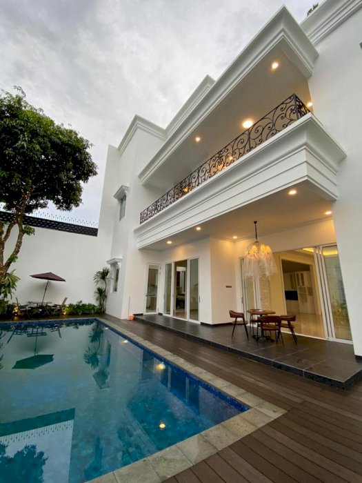 Rumah Ready Stock cantik di Pondok indah Jakarta Selatan