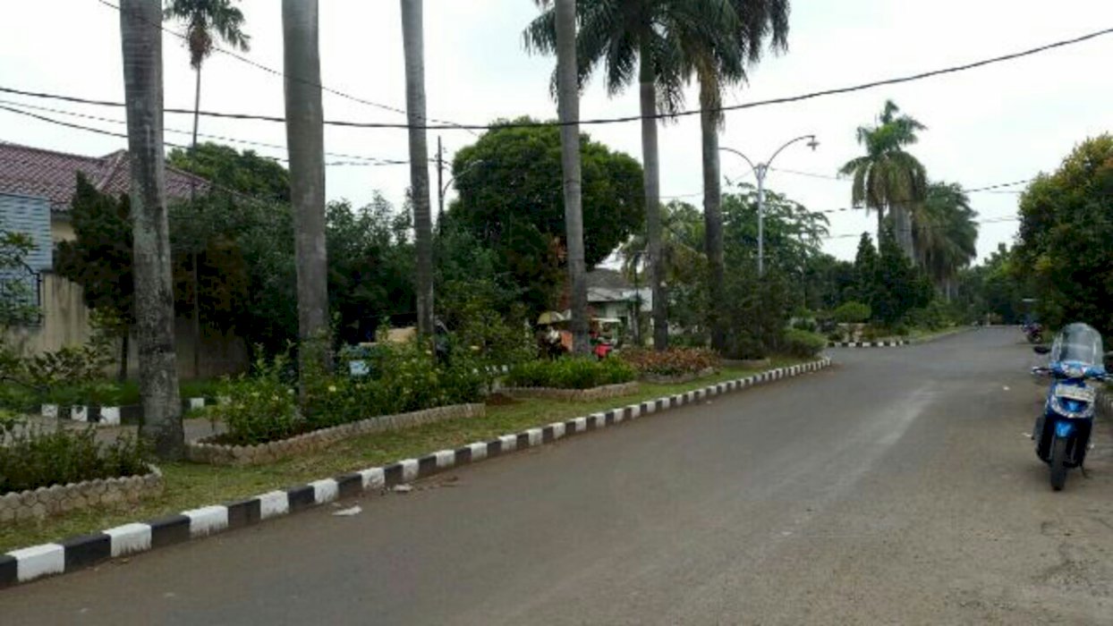 dijual Rumah secondary tanah luas di Pondok kelapa jakarta