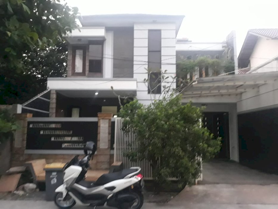 dijual Rumah Siap Huni Swimming Pool Komplek Billymoon Pondok Kelapa