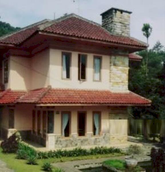 Villa Cantik Di Jl Raya Ciloto Puncak Dekat Restauran Bumi Aki