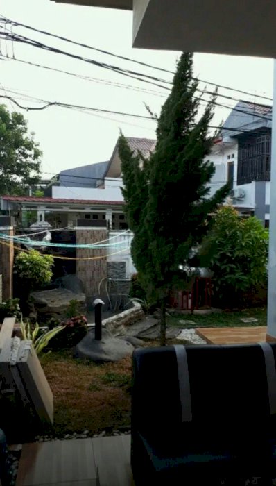 dijual Rumah Siap Huni hook strategis di Duren Sawit