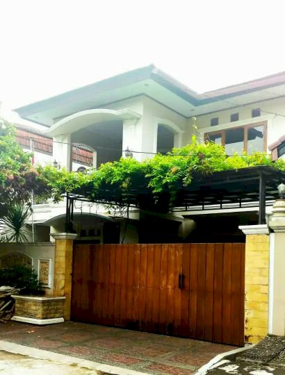 dijual rumah eksklusif dalam cluster siap huni pondok bambu, Jaktim