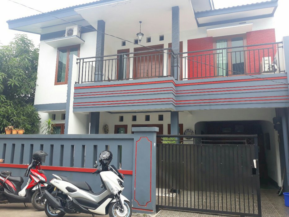 Rumah Minimalis Hoek Murah Bagus di Pondok Kelapa, Jaktim