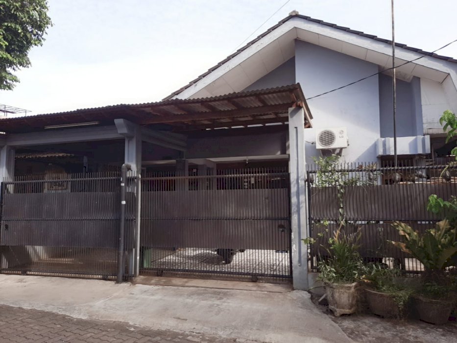 Dijual Rumah second bagus di Bukit Nusa Indah Ciputat Tangerang Selatan