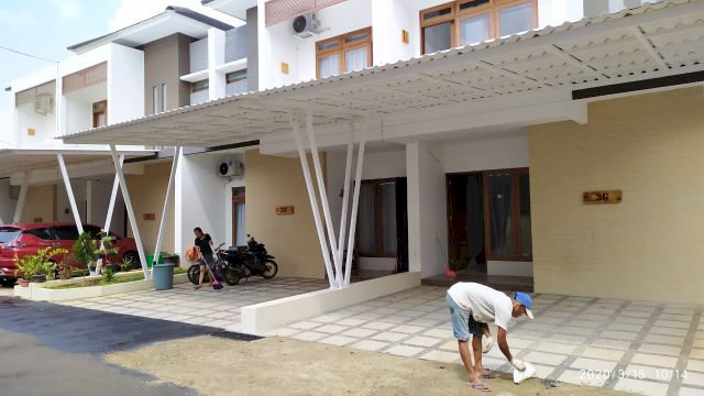 dijual rumah cantik siap huni di ragunan Jagakarsa lenteng agung