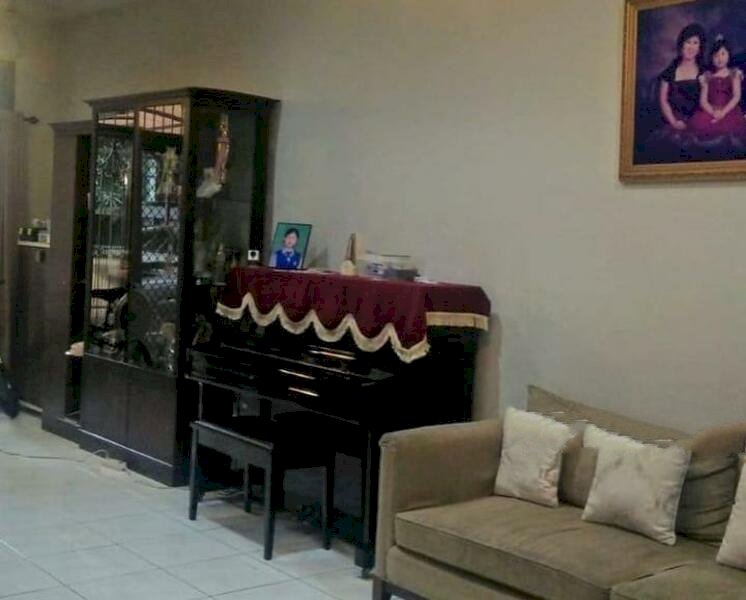 Jual rumah Pondok Indah Jl. Alam Segar siap huni