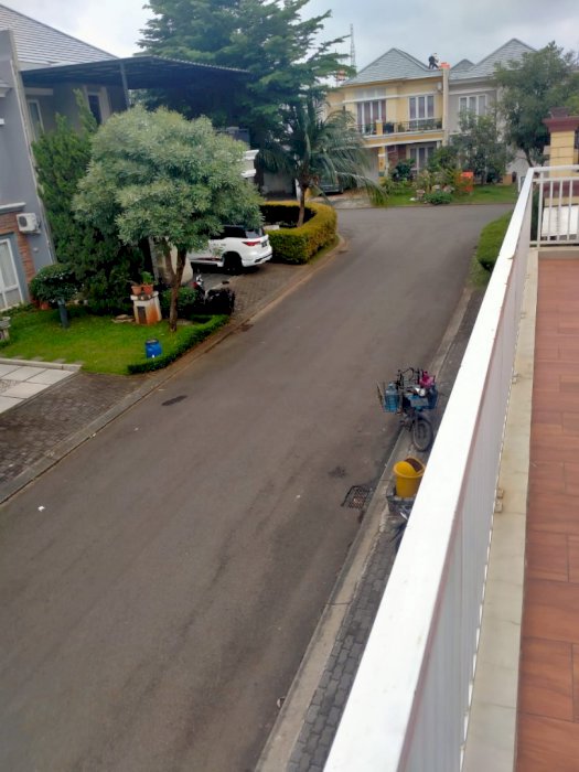 dijual Rumah secondary sudah renovasi ful gratis perabotan kota wisata