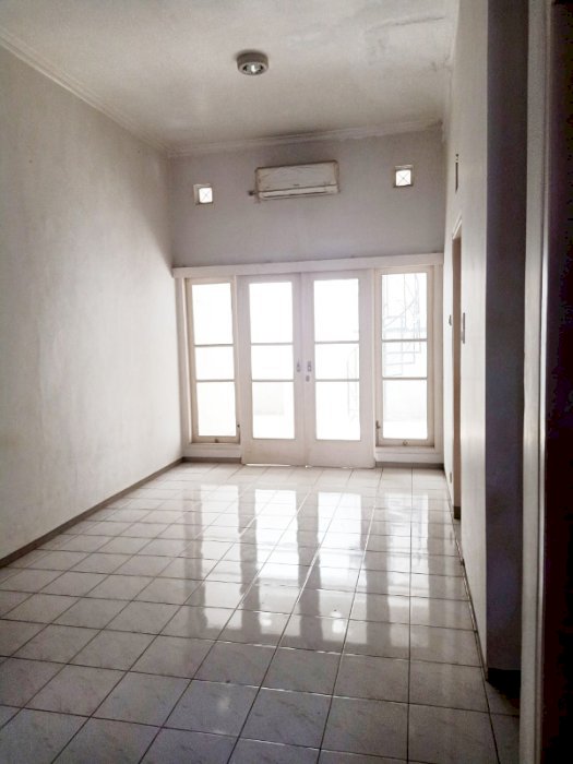 Rumah Dijual di Perumahan Pondok Blimbing Indah, Araya, Malang