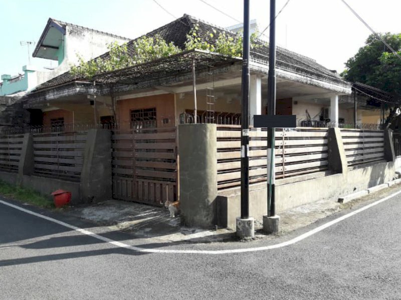 Rumah Dijual di Perumahan Bantaran Indah Malang 1