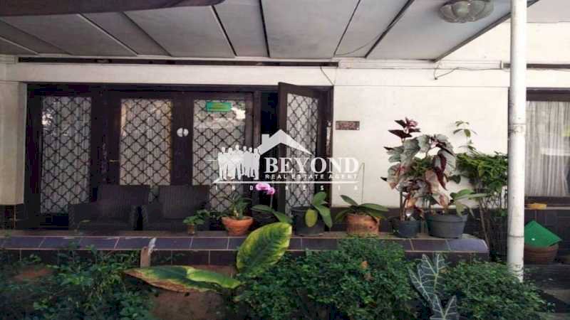 HUNIAN TUMBUH HIJAU BIKIN SUASANA ASRI DI AREA SUKAJADI,BANDUNG