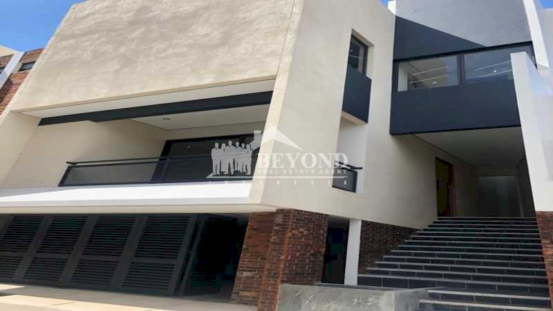 MIMPIMU JADI NYATA ! PUNYA HUNIAN DI LOKASI TERBAIK SETRADUTA,BANDUNG