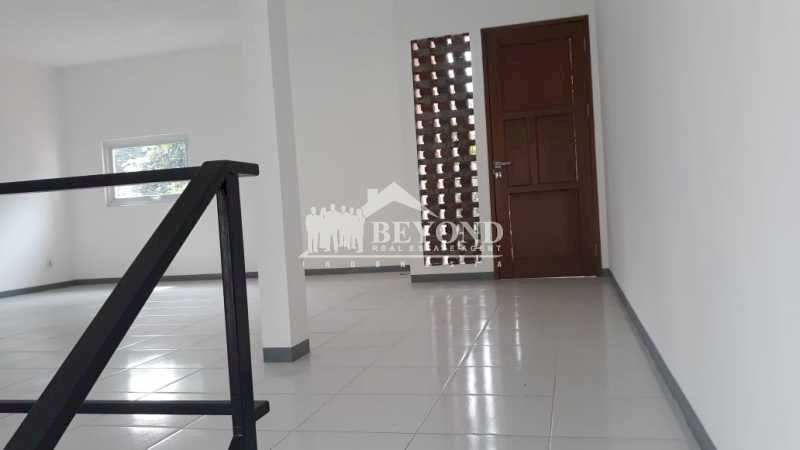 SURVEY DULU BARU NEGO PASTI DEAL ! RUMAH KEREN DI SETRADUTA, BANDUNG