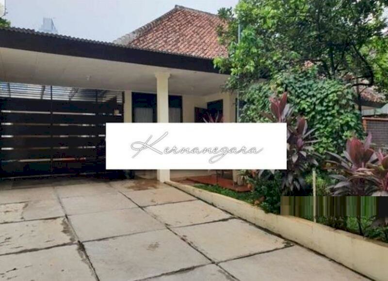 Rumah SIap Huni Strategis di Jl Kertanegara Kebayoran Baru