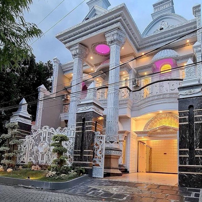 Dijual Rumah Classic Modern di Perumahan Gayungsari Surabaya