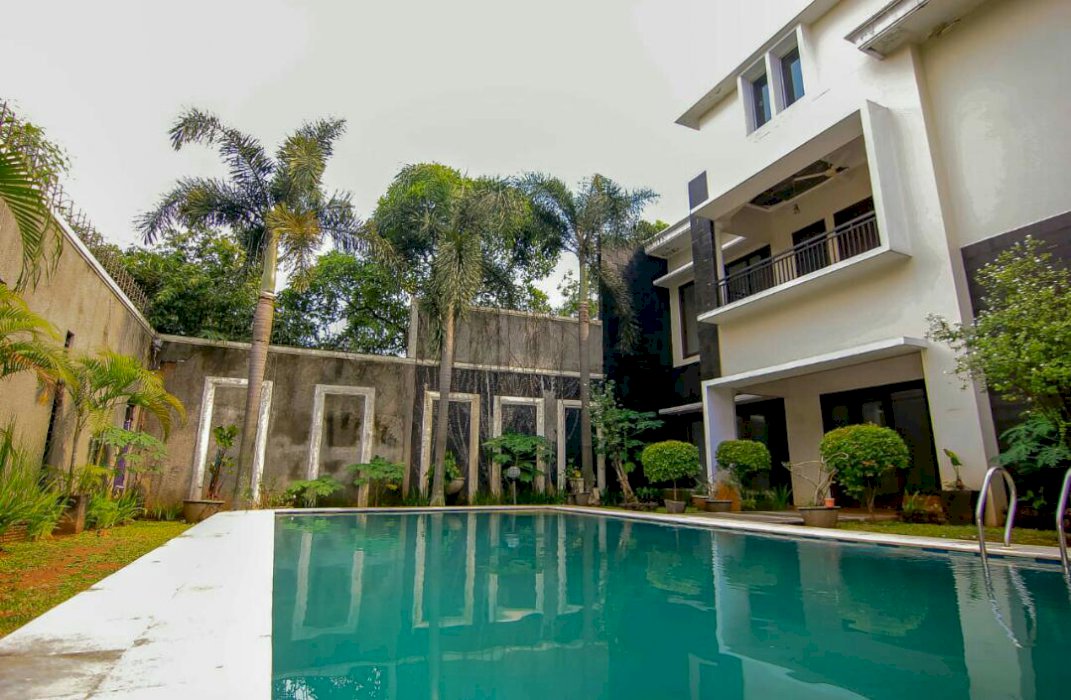 Rumah Mewah 2 Lantai Harga dibawah Njop Cilandak Timur Jakarta Selatan