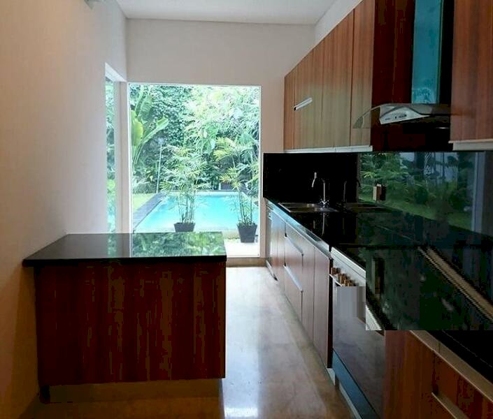 Rumah Bagus Dan mewah Di cilandak timur