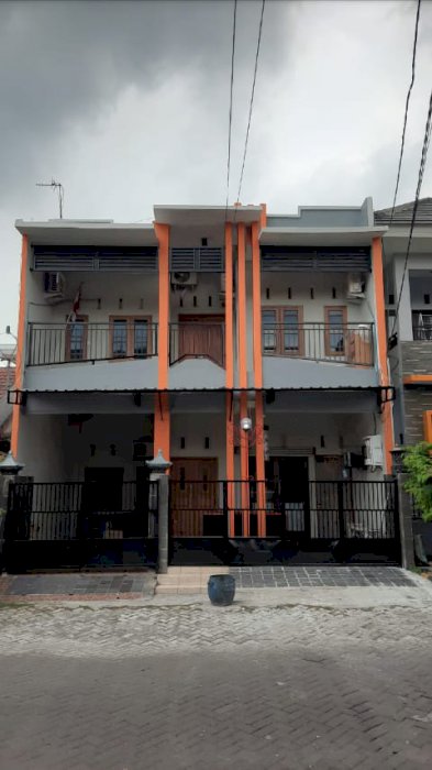 393_Dijual Rumah Kos Aktif 2 Lantai 12 Kamar Jl Raya Balikpapan GKB