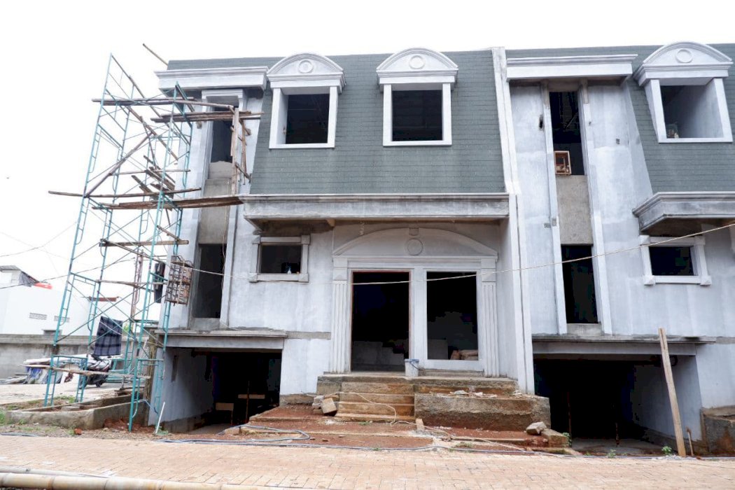 Rumah townhouse mewah strategis dicilandak simatupang Jakarta Selatan