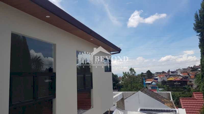 PANORAMA CANTIK DIJAMIN KELUARGA SUKA RUMAH DI SETIABUDI REGENCY,BDG