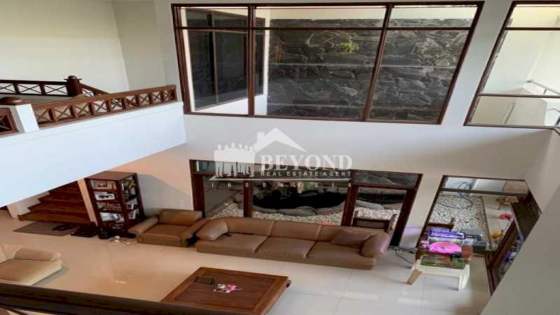 HANYA RUMAH KEREN DAN ASRI DI SETIABUDI, BANDUNG PASTI BIKIN NYAMAN