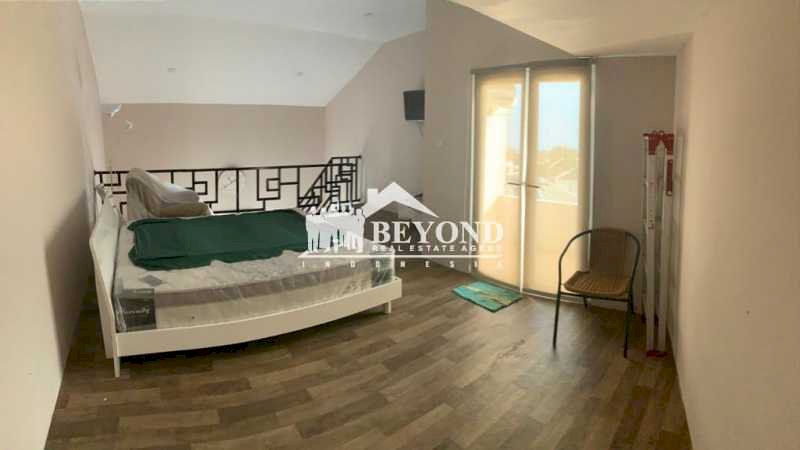 AREA HIJAU PASTI FRESH & RELAX RUMAH UNIK DI SETIABUDI CORNER,BANDUNG