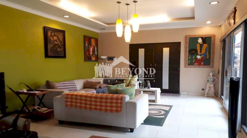 KELUARGA BAHAGIA ! RUMAH IDAMAN FULL FURNISH DI SETIABUDI REGENCY,BDG