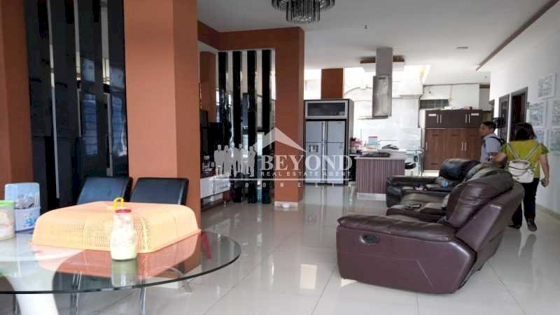 UNTUNG TERUS PUNYA RUMAH BISA UNTUK USAHA YUK CEK DI MOCH TOHA,BANDUNG