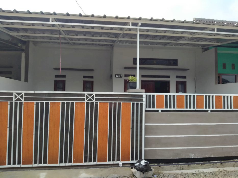 Rumah minimalis desain kekinian lokasi bebas banjir