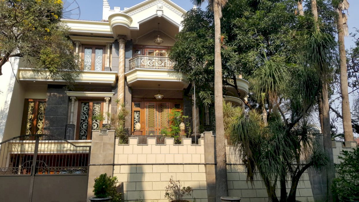 Dijual rumah Mewah, Design Classic di Puri Marina, Ancol Barat,Jakarta Utara