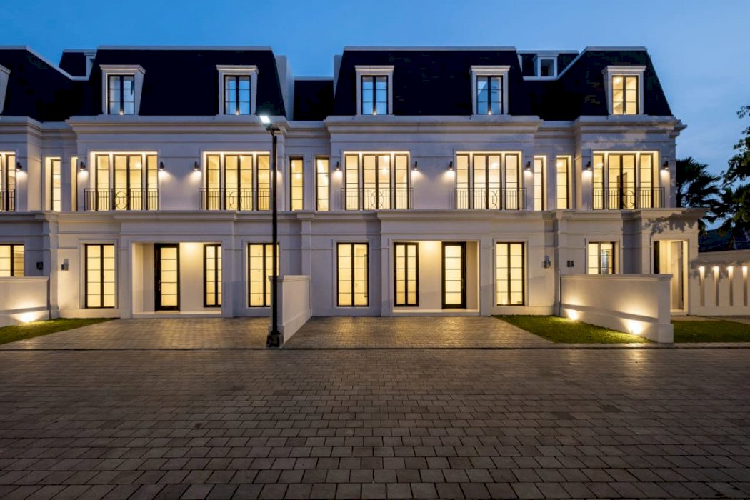 Rumah mewah gaya eropa dikemang Jakarta Selatan