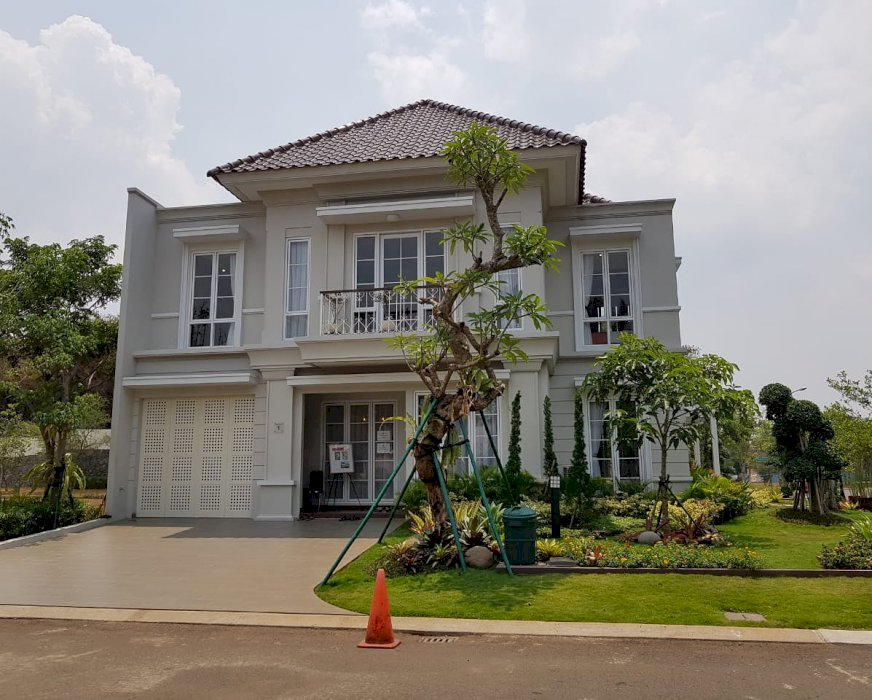 Rumah mewah di Serpong (Granada House)