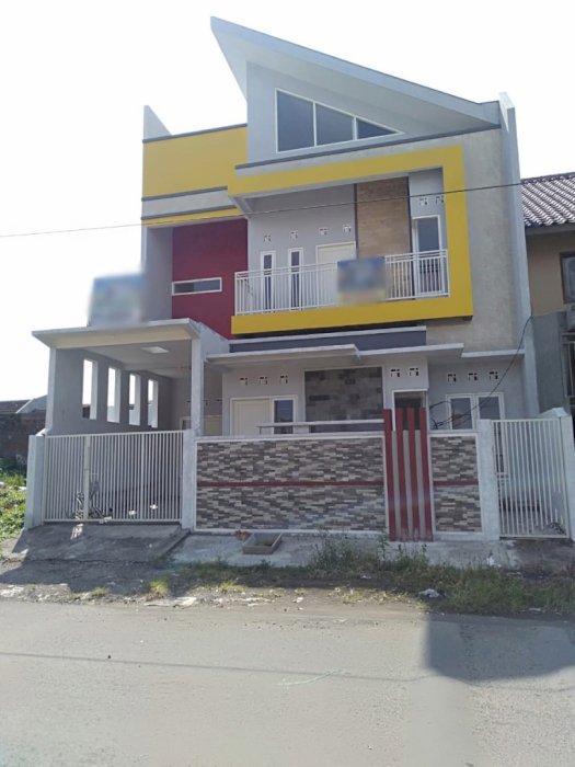 Dijual Rumah 2 Lantai Lokasi Poros Sawojajar 2 Malang