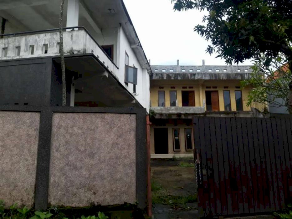 Rumah luas lantai 2 di gatsu barat