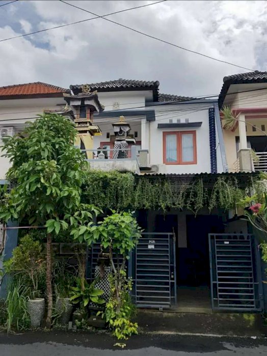 Rumah minimalis lantai 2 di jln tukad citarum, panjer