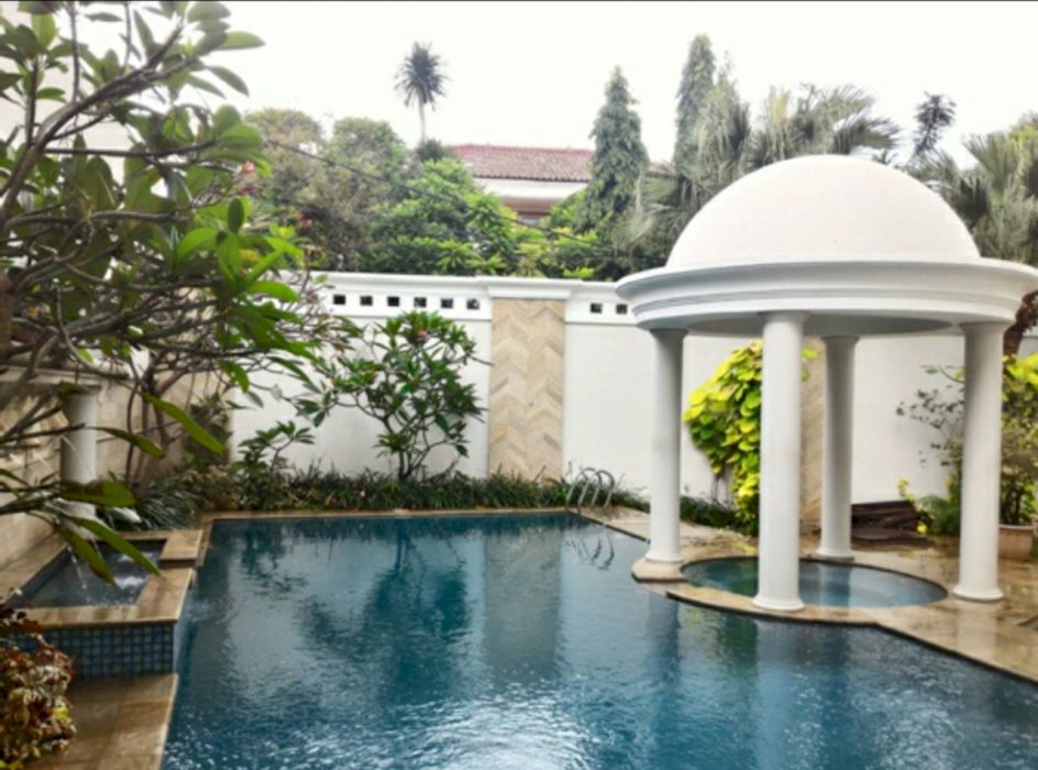 RUMAH MEWAH LUX TANAH LUAS DI PEJATEN BARAT JAKARTA SELATAN