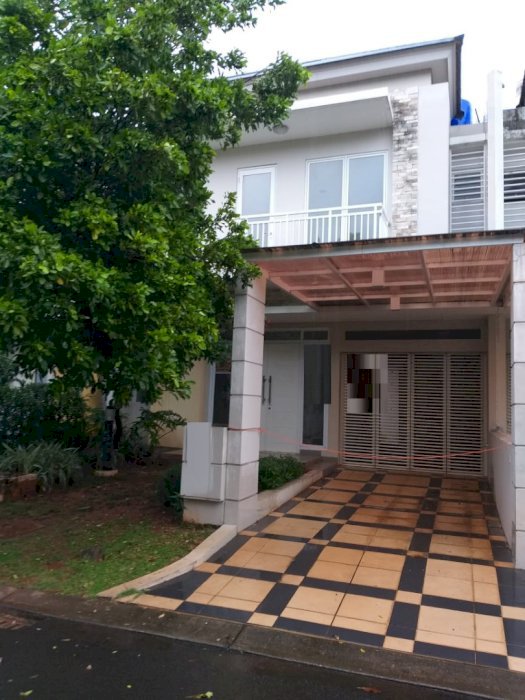 Rumah 2Lantai Siap Huni Luas 8x17 Type 2KT di Cluster Acacia Summarecon Bekasi