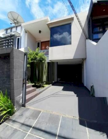 Rumah 2lt siap huni luas 6x17 type 2KT Kelapa Gading Jakarta Utara