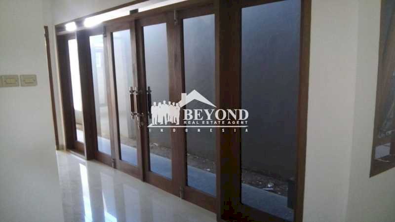 MAU BELI RUMAH ? CEK YUK RUMAH DI PADALESTARI-SETIABUDI, BANDUNG